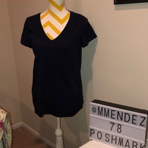Morona vneck large